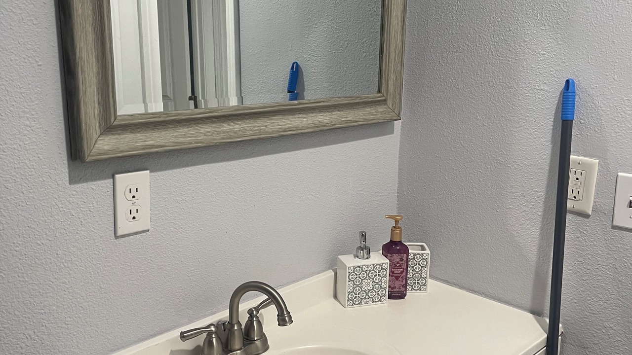 Photo of Bathroom in Hesperia