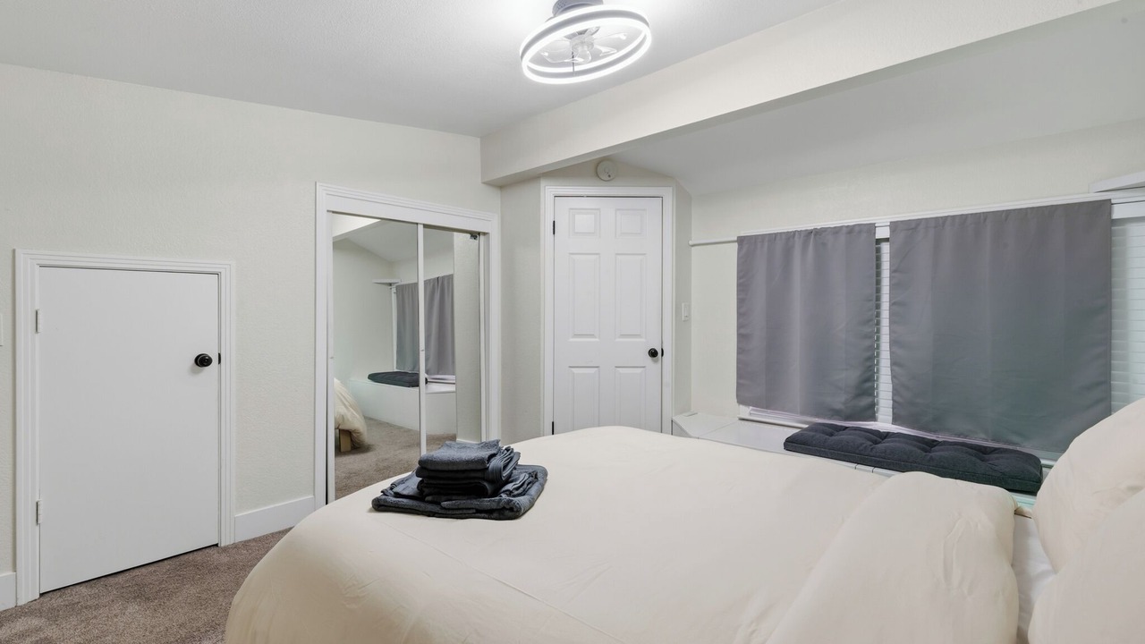 Photo of Bedroom in Raisin
