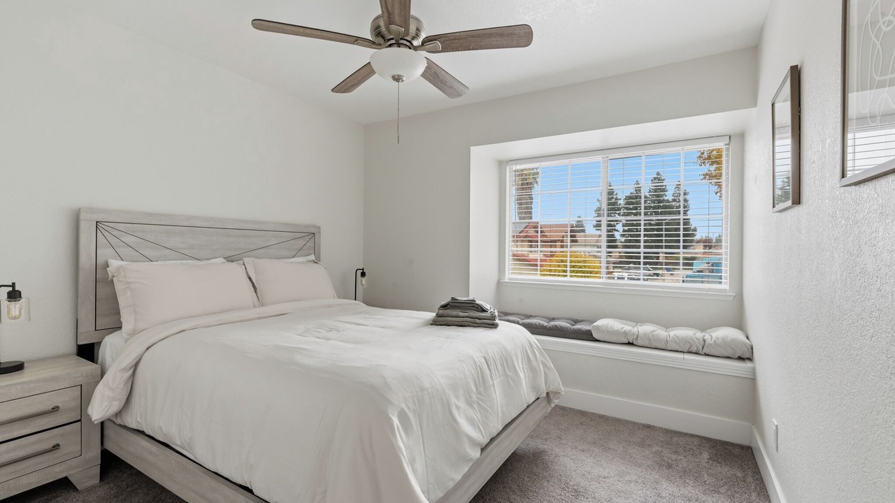 Photo of Bedroom in Raisin