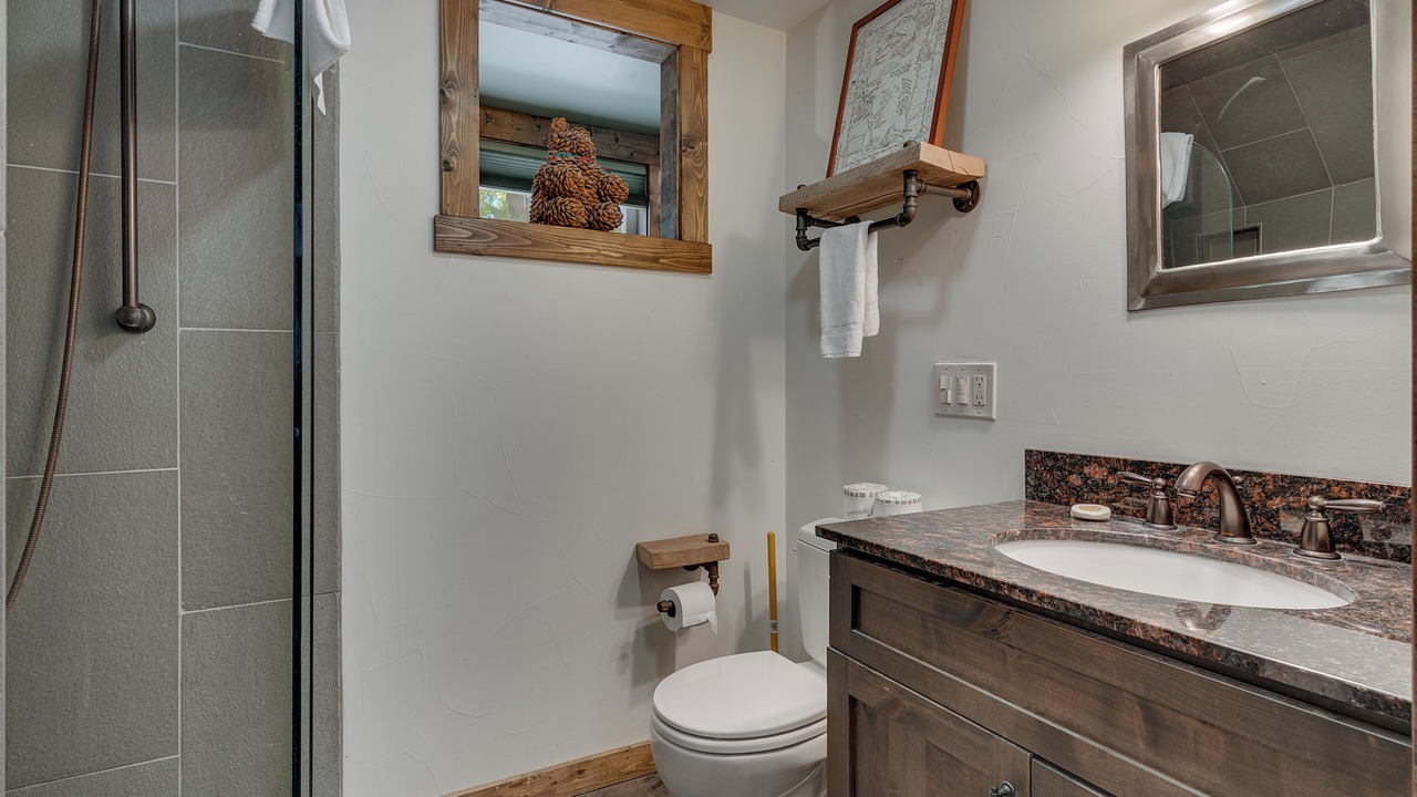 Photo of Bathroom in Tahoe Pines