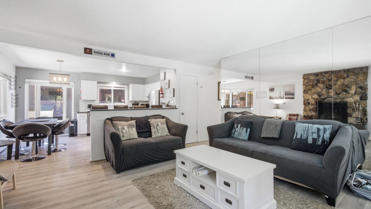 Photo of Livingroom in South Lake Tahoe
