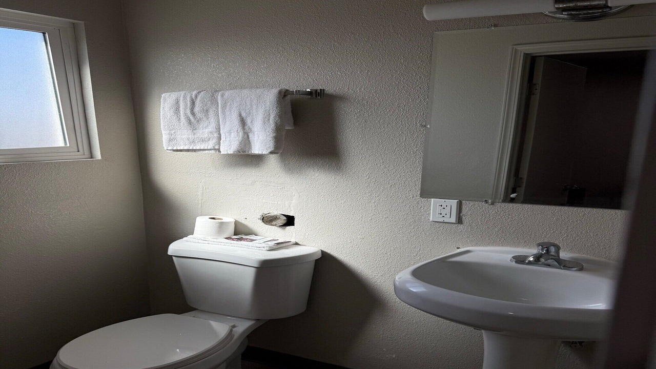 Photo of Bathroom in Lincoln Acres
