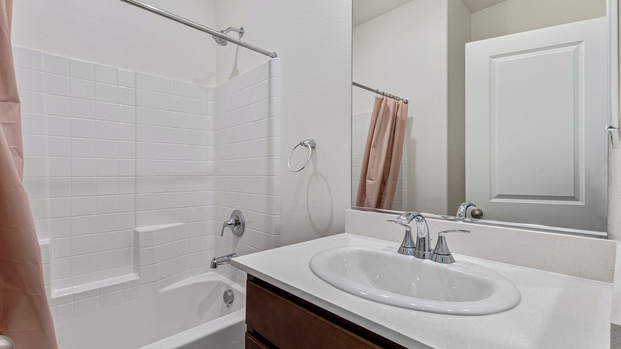 Photo of Bathroom in Rhodes Ranch