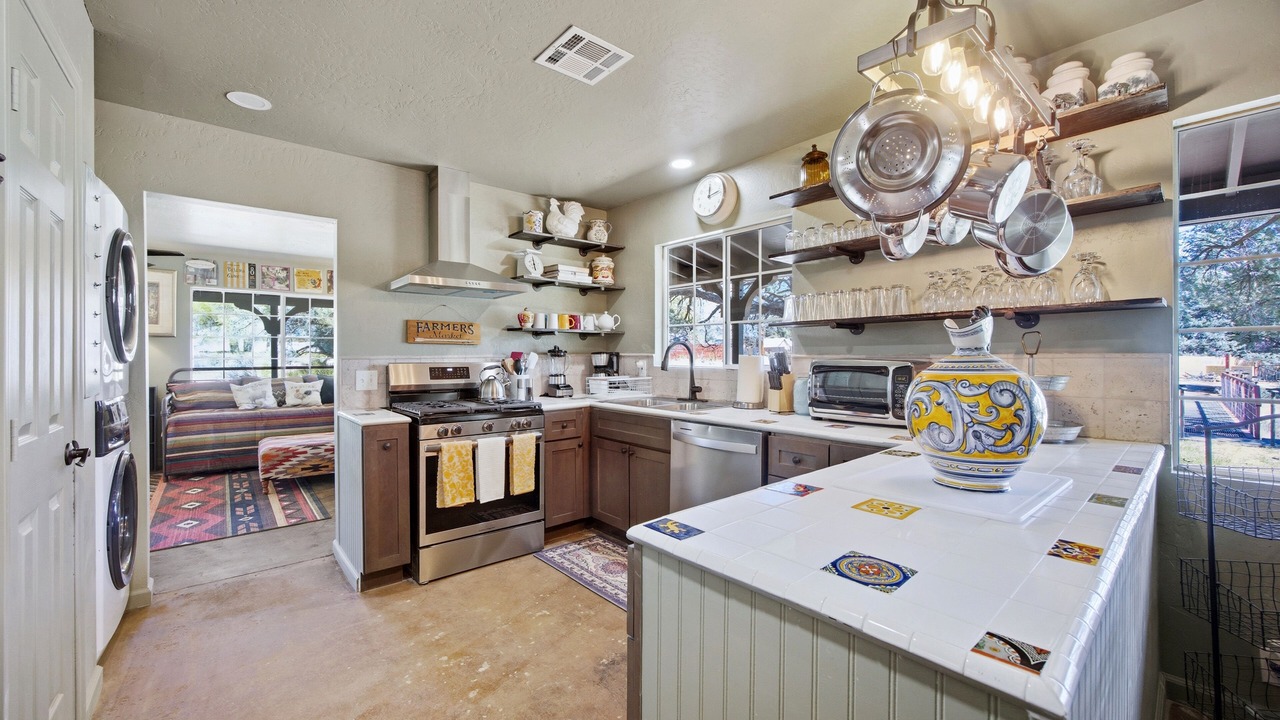 Photo of Kitchen in Frazier Park