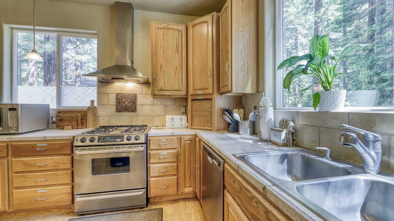 Photo of Kitchen in Tahoe Valley
