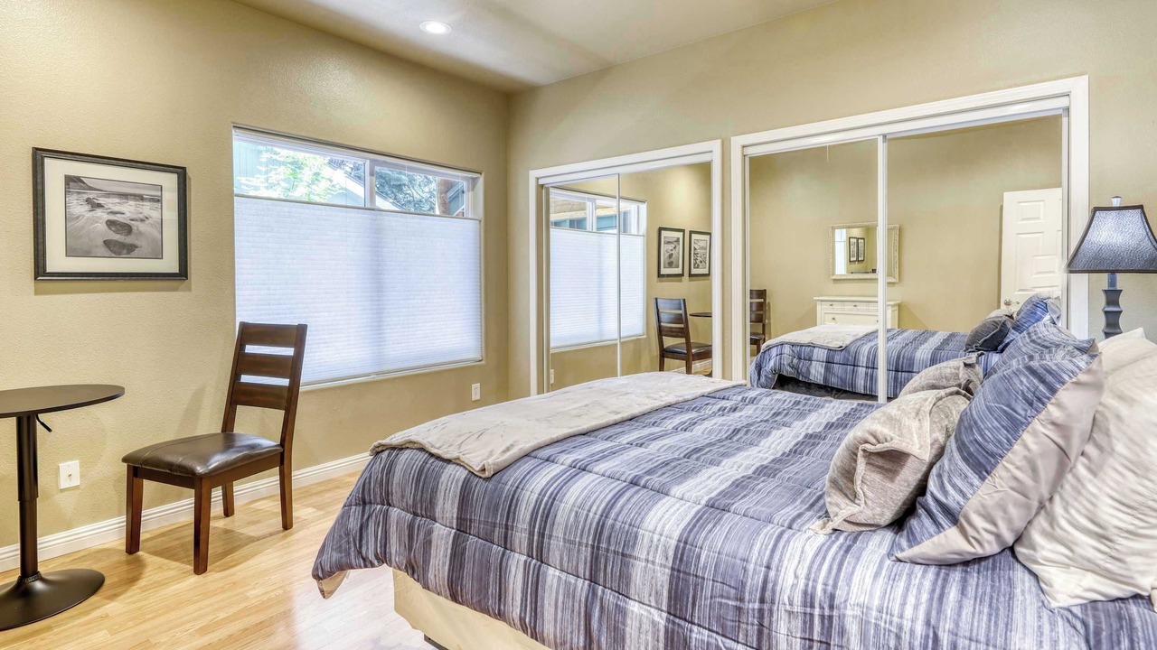 Photo of Bedroom in Tahoe Valley