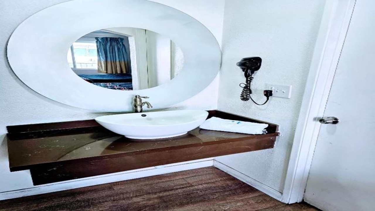 Photo of Bathroom in Ridgecrest