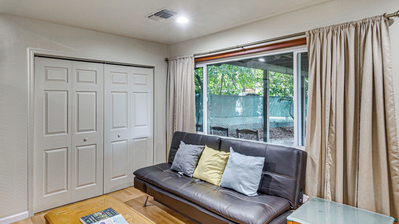 Photo of Livingroom in La Canada Flintridge