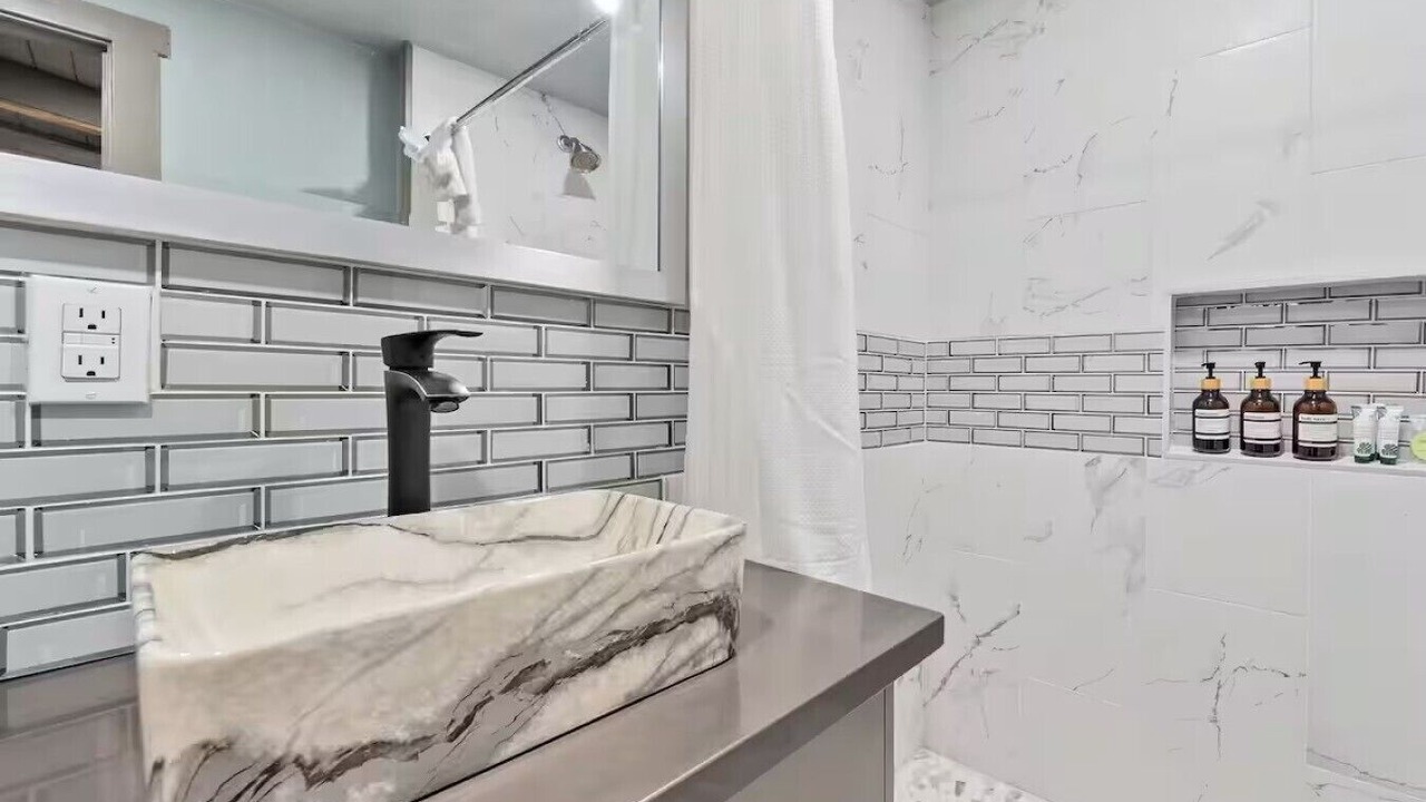Photo of Bathroom in Lakeside Park