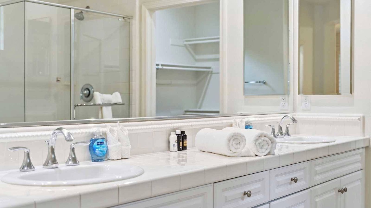 Photo of Bathroom in Woodbury