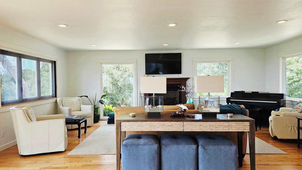 Photo of Livingroom in Aptos