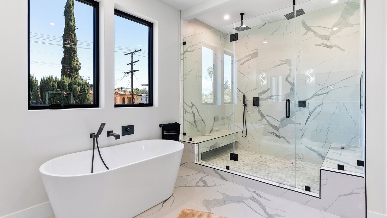 Photo of Bathroom in Encino