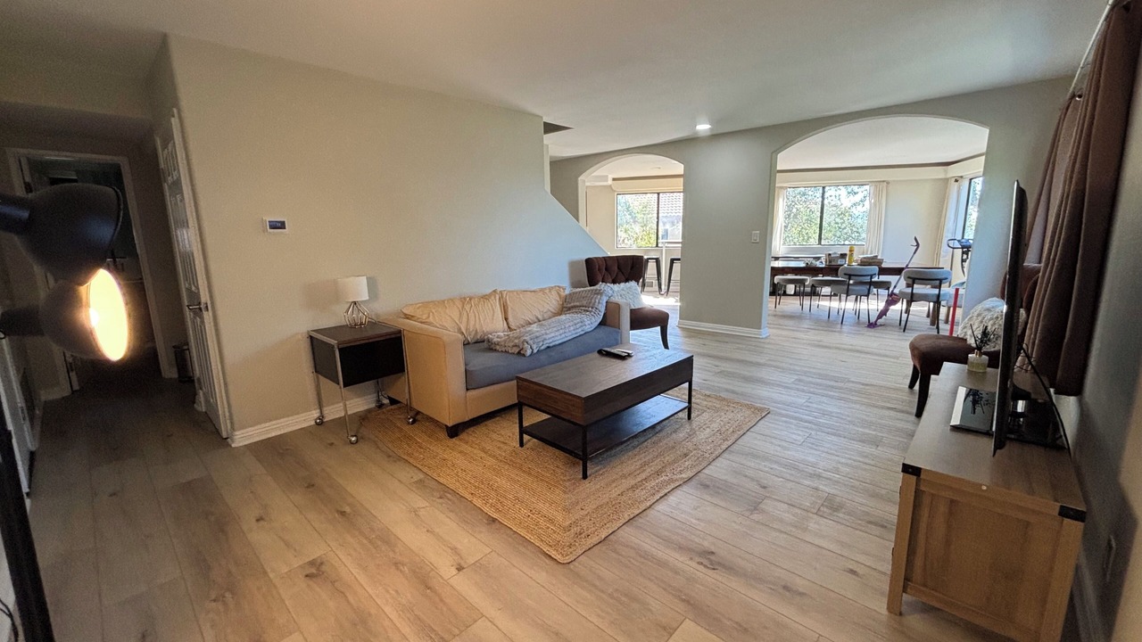 Photo of Livingroom in Thousand Oaks