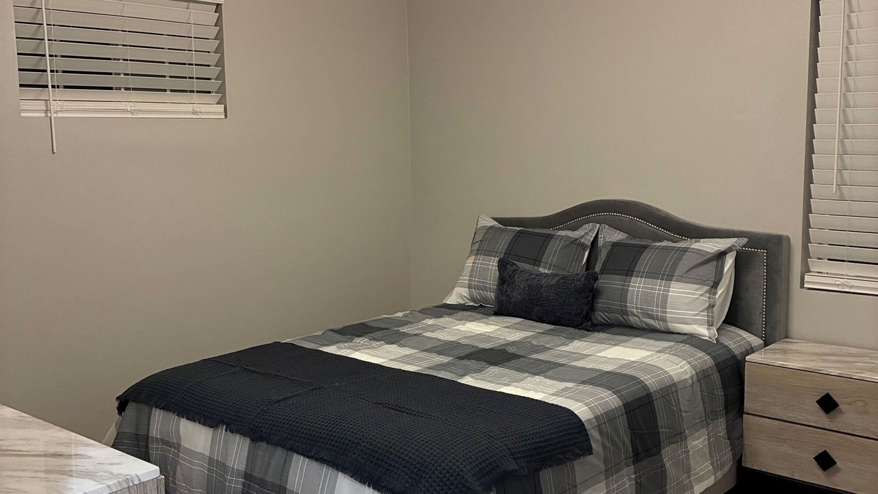Photo of Bedroom in Northwest Anaheim
