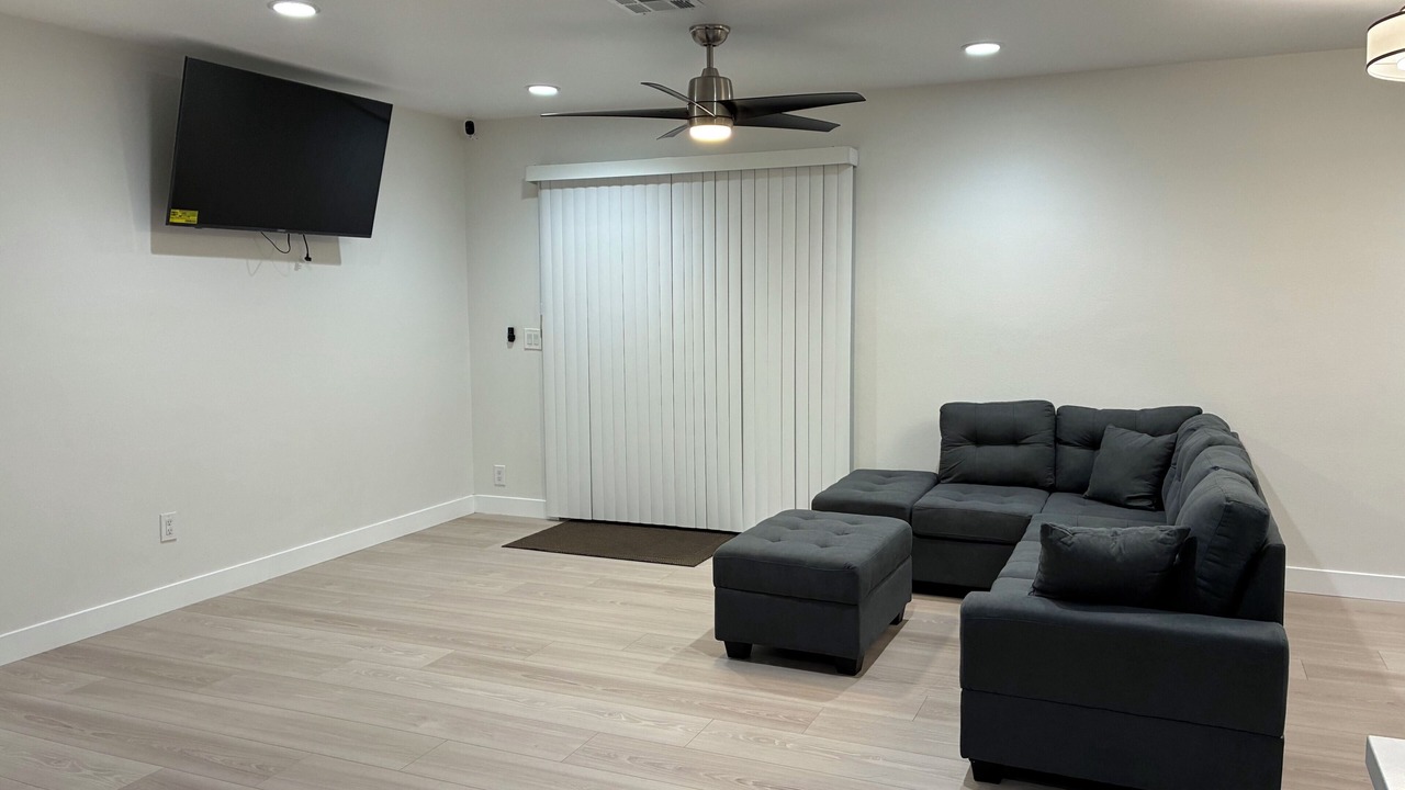 Photo of Livingroom in Northwest Anaheim