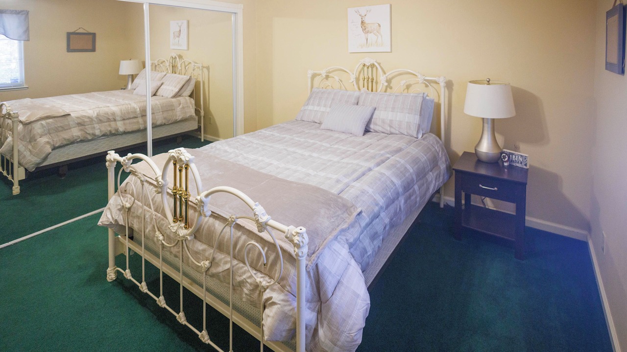 Photo of Bedroom in Sierra Village