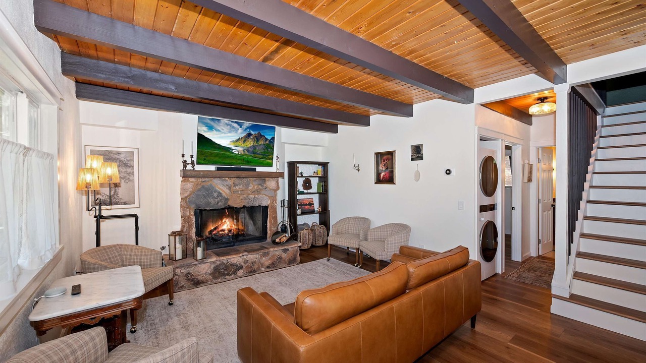 Photo of Bedroom in Green Valley Lake