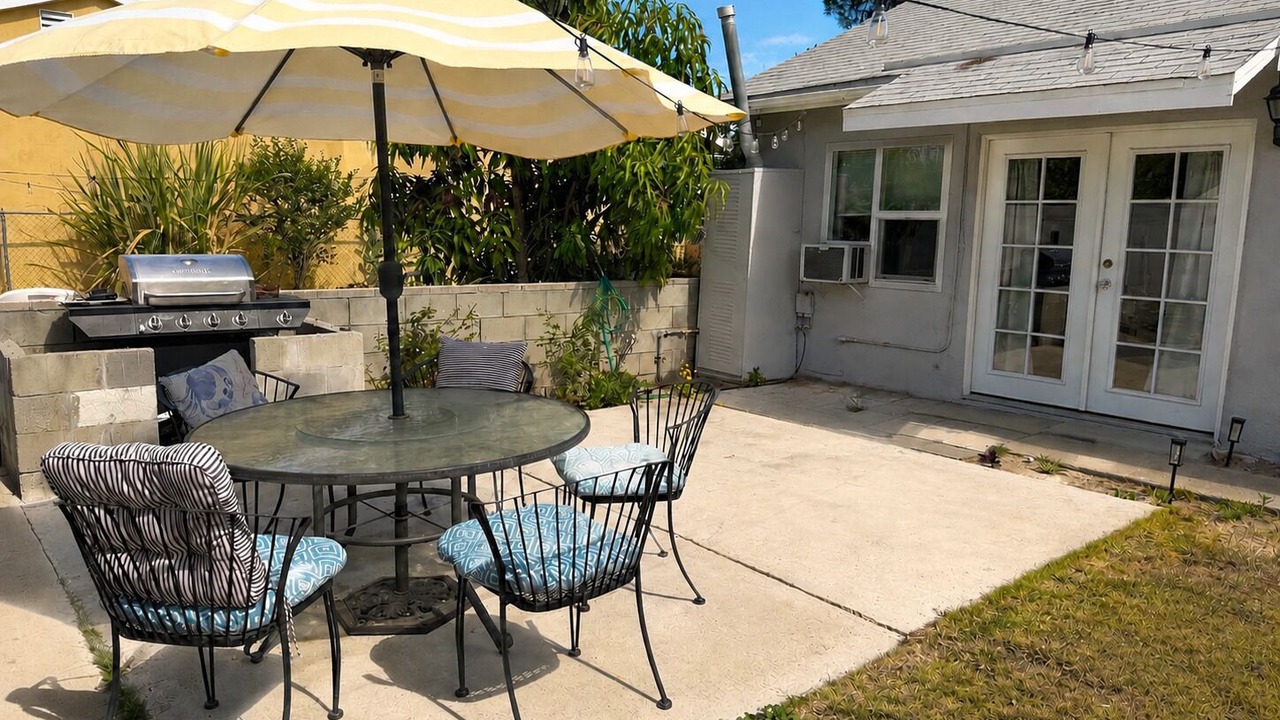 Photo of Outdoor in Reseda