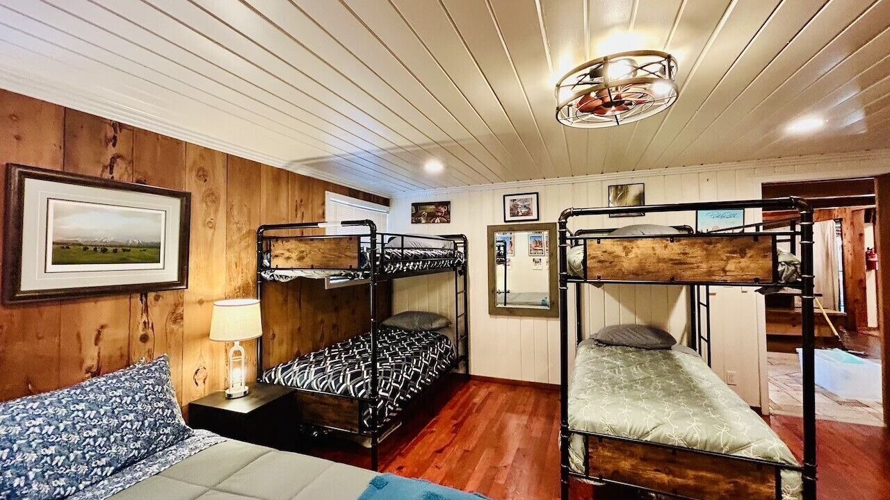 Photo of Bedroom in Wishon