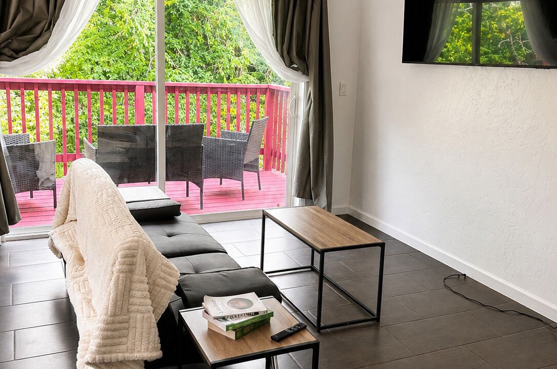 Photo of Livingroom in Garberville
