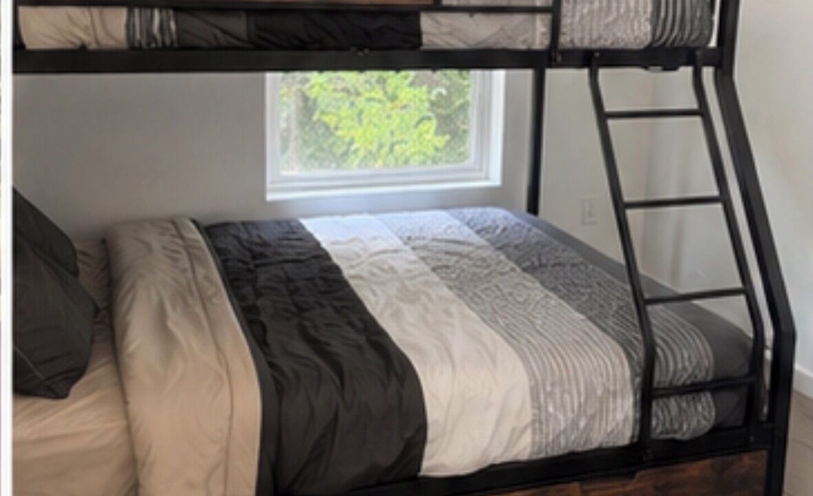 Photo of Bedroom in Garberville