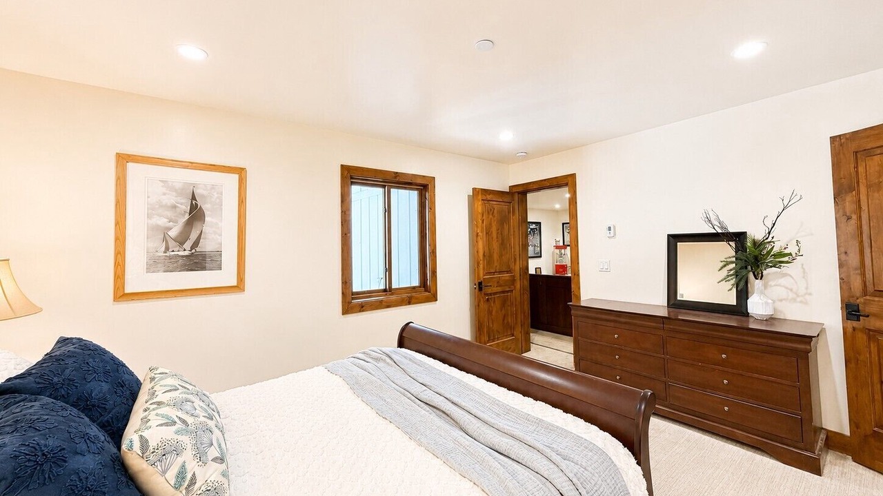 Photo of Bedroom in Tahoe Village