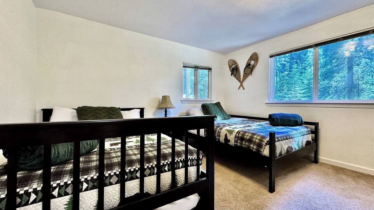 Photo of Bedroom in Pollock Pines