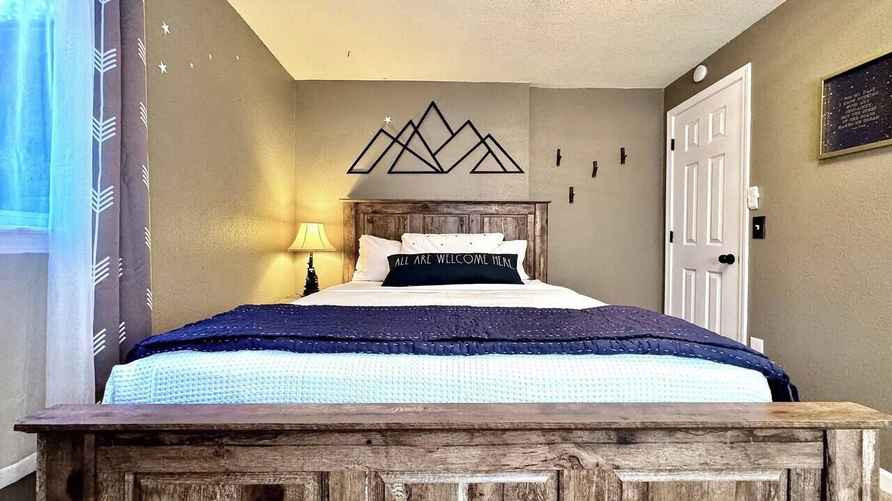 Photo of Bedroom in Pollock Pines