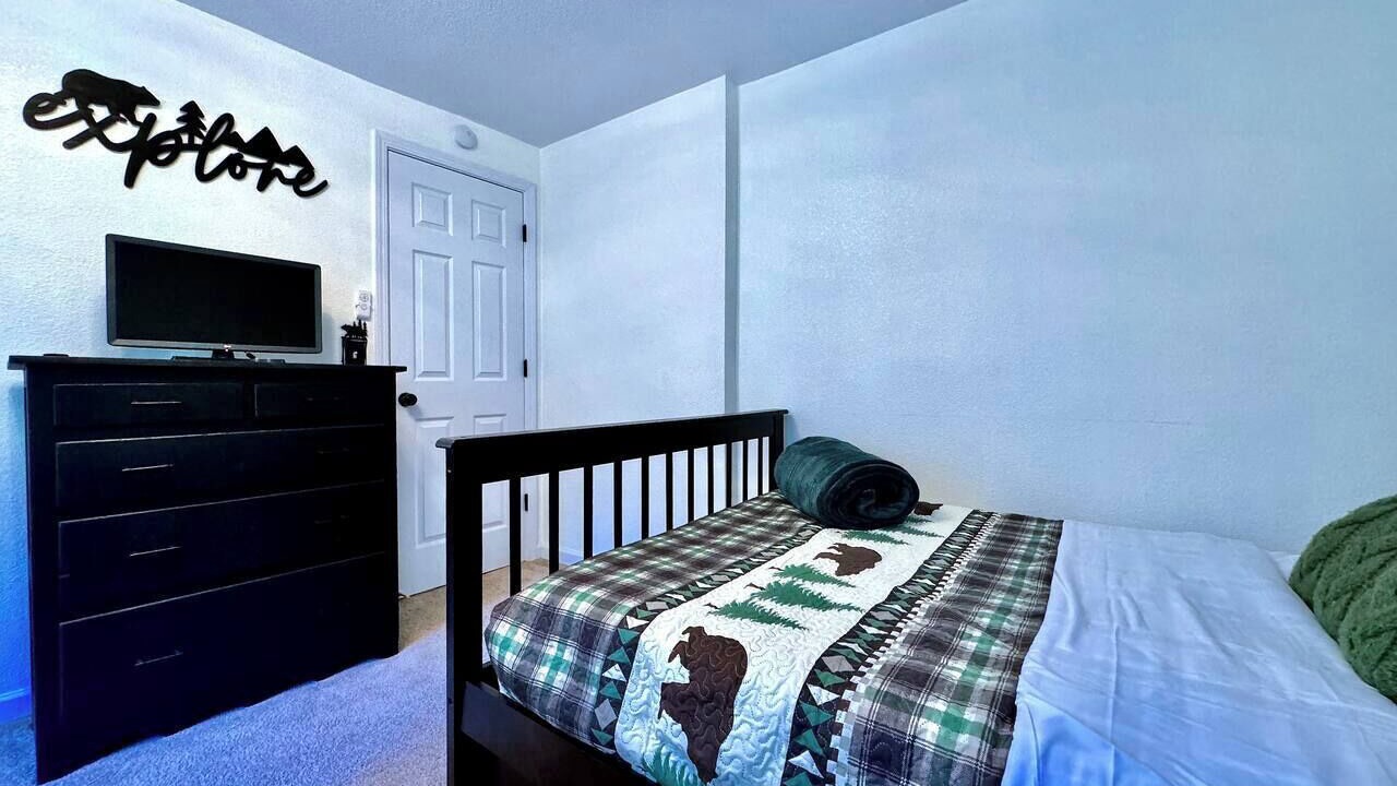 Photo of Bedroom in Pollock Pines