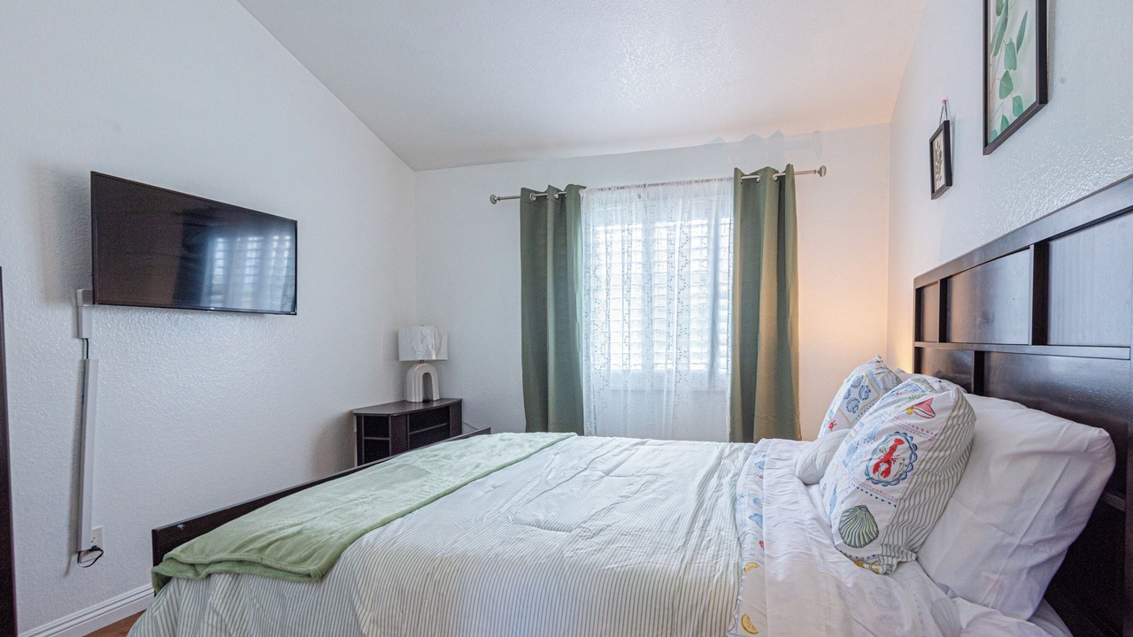Photo of Bedroom in West Carson