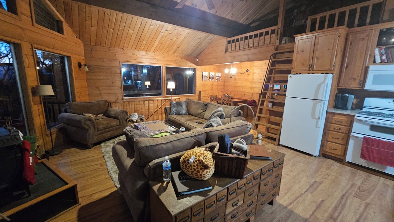 Photo of Livingroom in Green Valley Lake