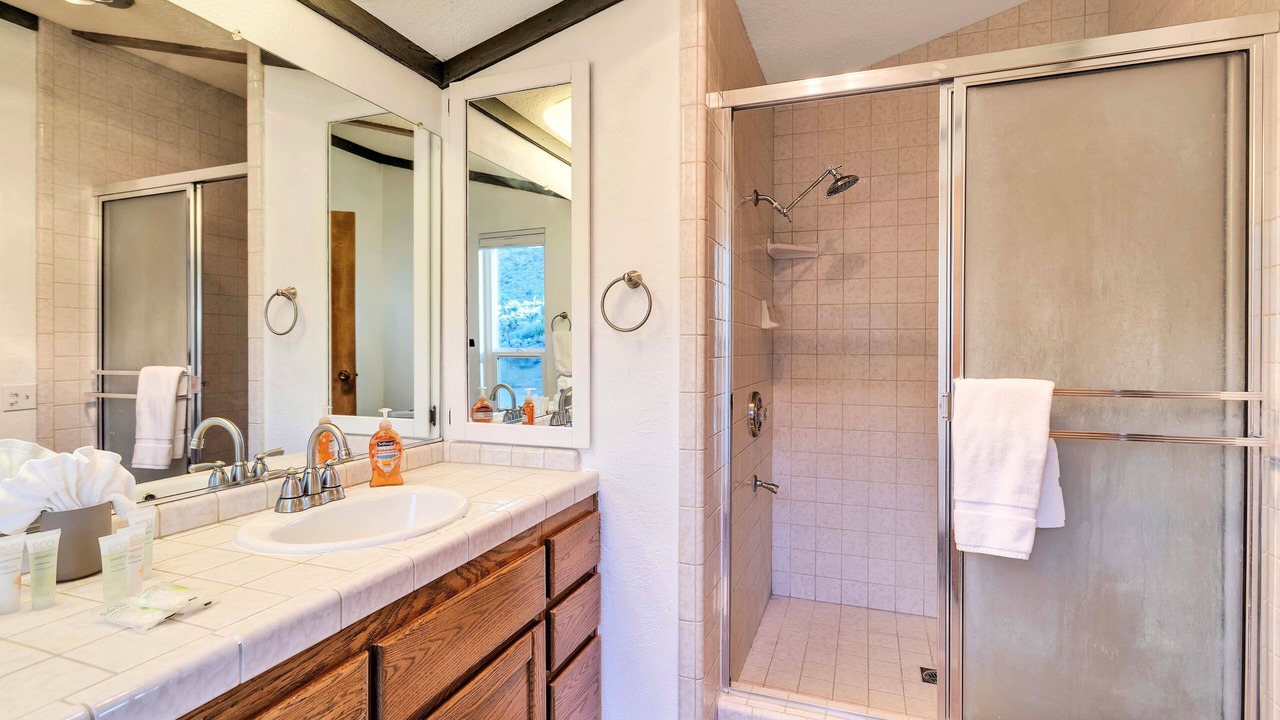 Photo of Bathroom in Joshua Tree Highlands