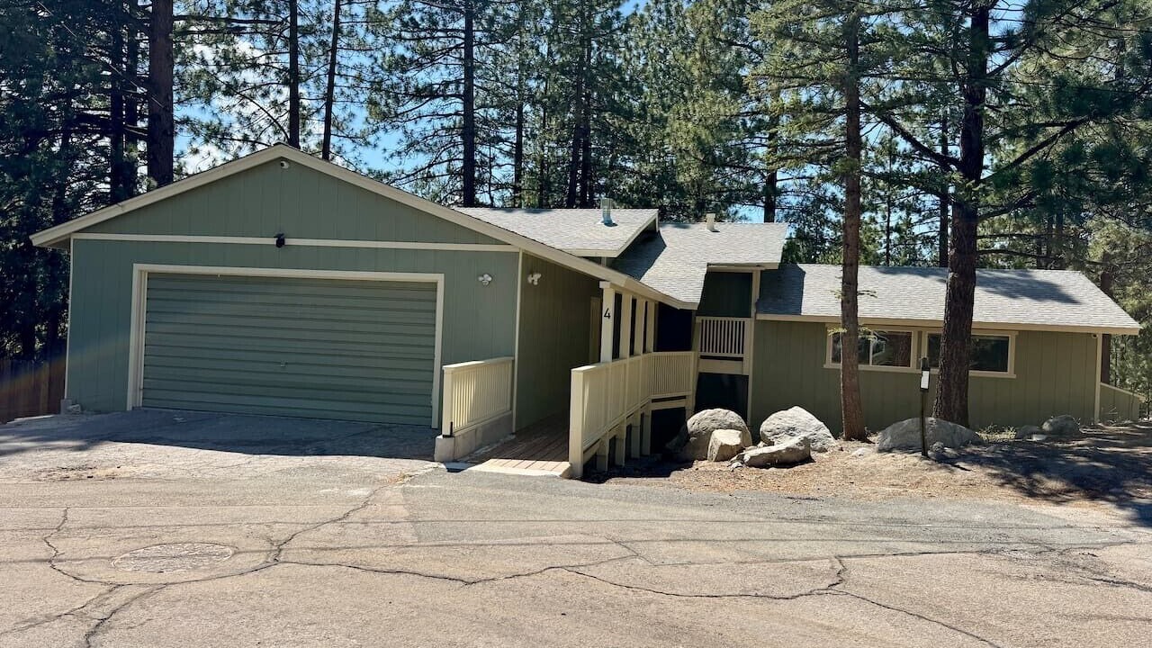 Photo of Outdoor in Round Hill Village
