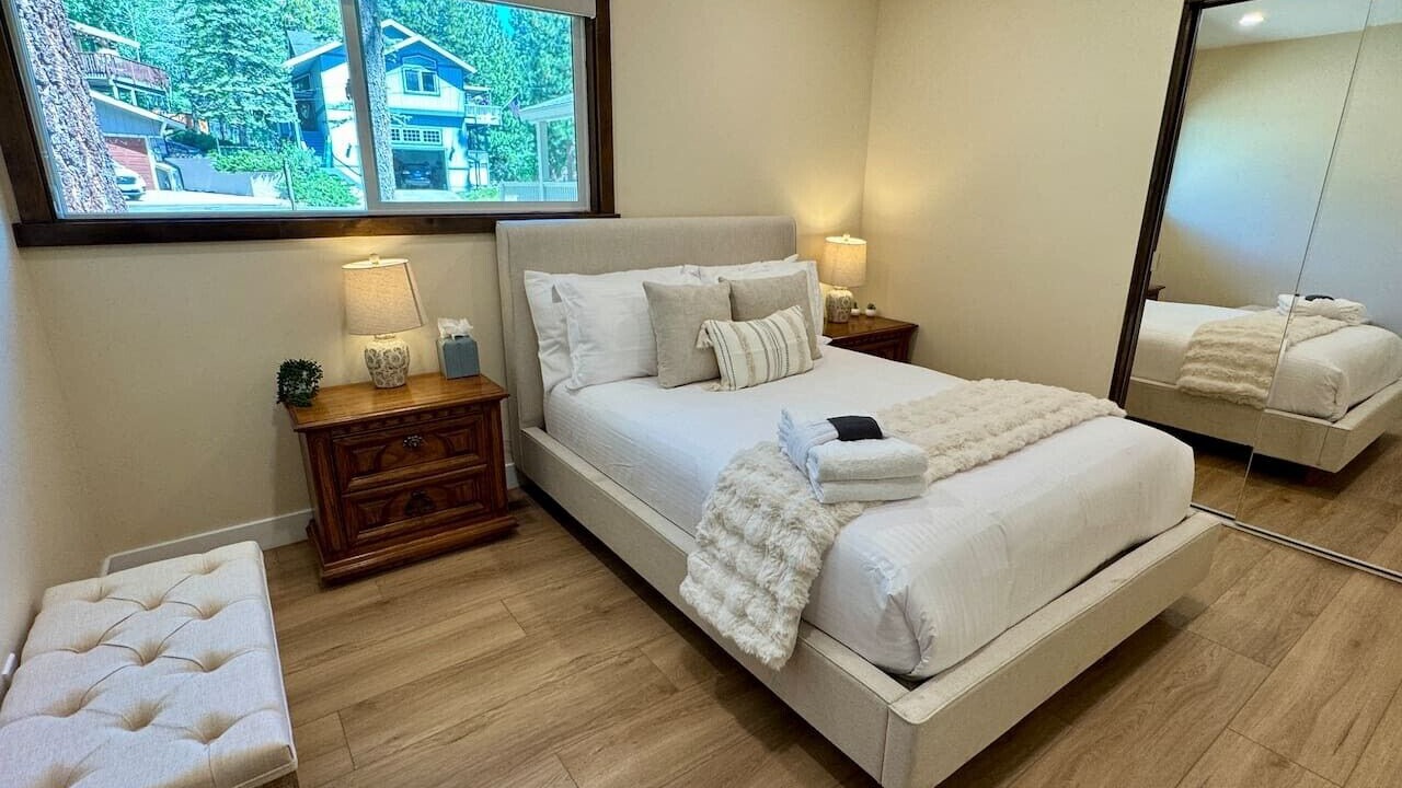 Photo of Bedroom in Round Hill Village