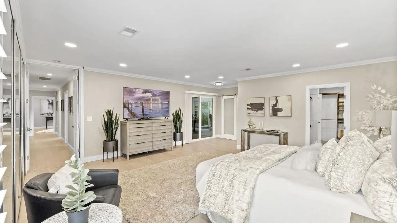 Photo of Bedroom in Chabot Park