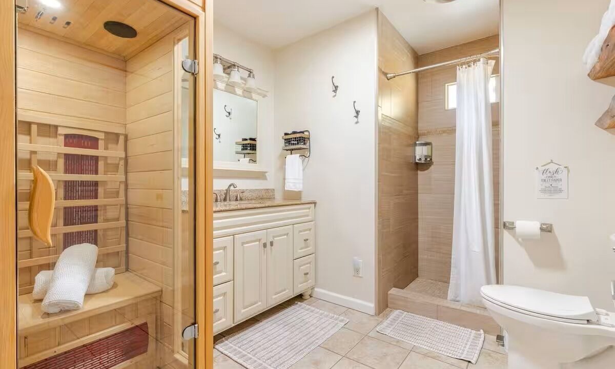 Photo of Bathroom in Yosemite Forks
