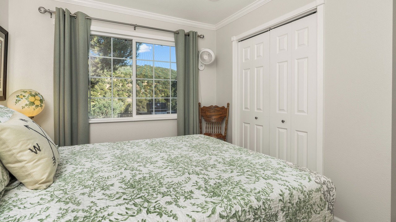 Photo of Bedroom in Yosemite Forks