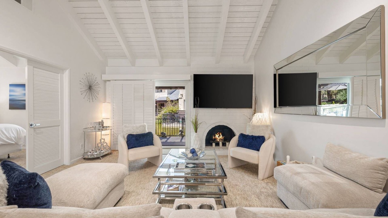 Photo of Livingroom in Palm Springs