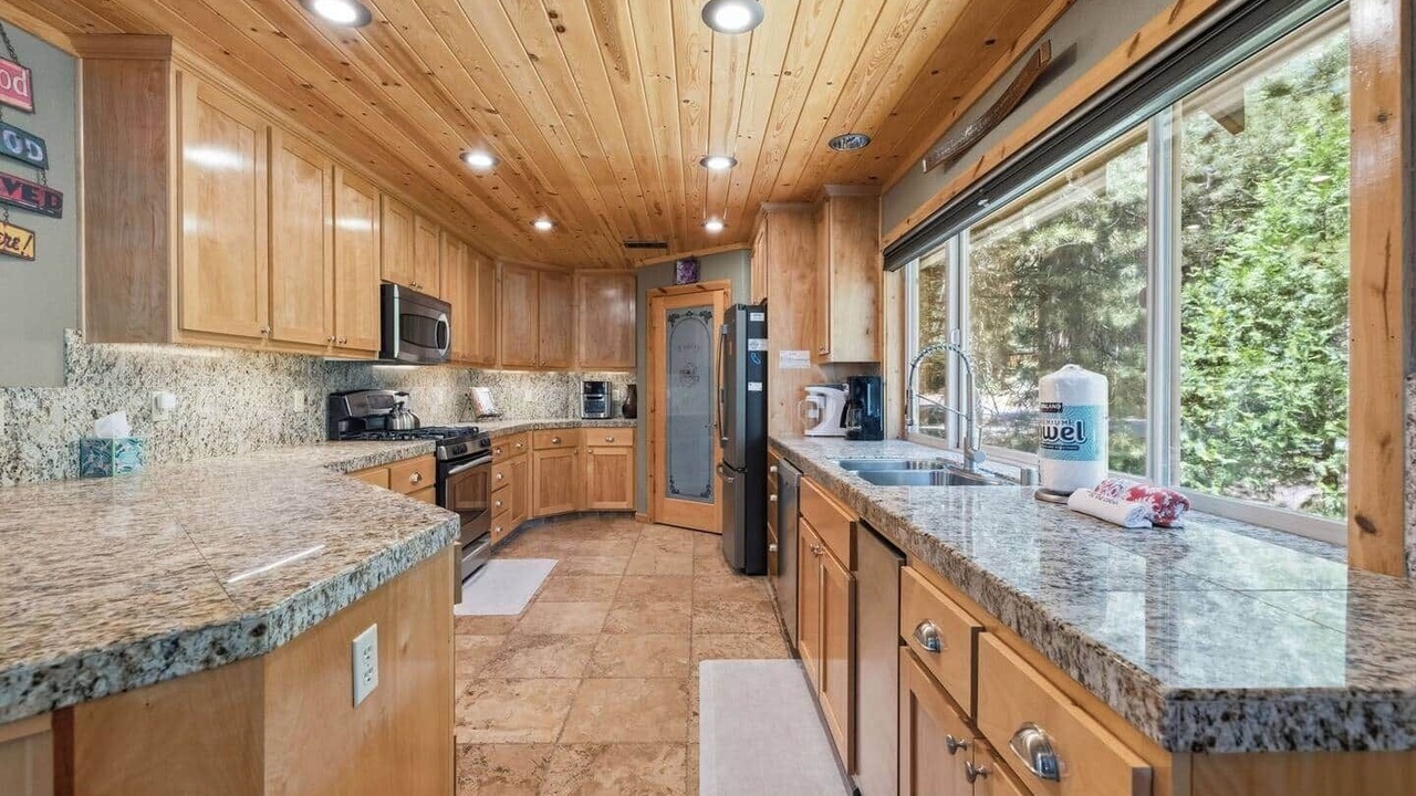 Photo of Kitchen in Strawberry