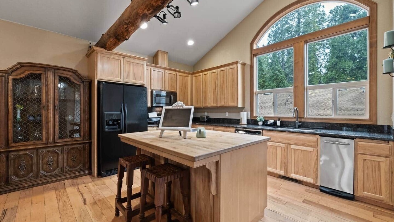 Photo of Kitchen in Mi-Wuk Village