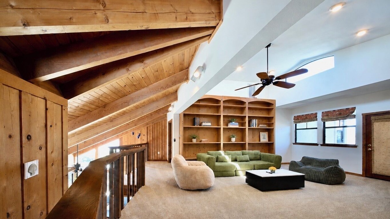 Photo of Livingroom in Discovery Bay