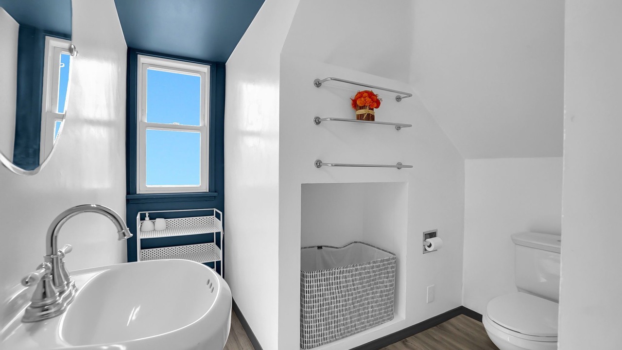 Photo of Bathroom in View Park-Windsor Hills