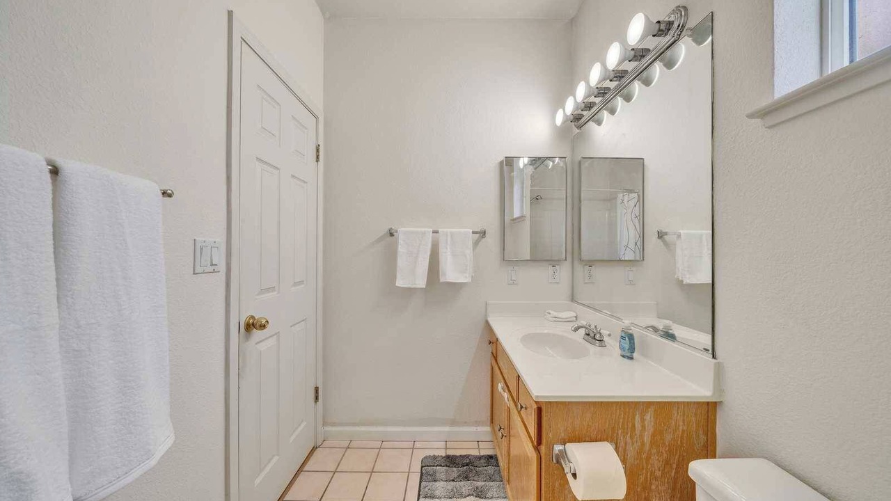 Photo of Bathroom in West Alameda