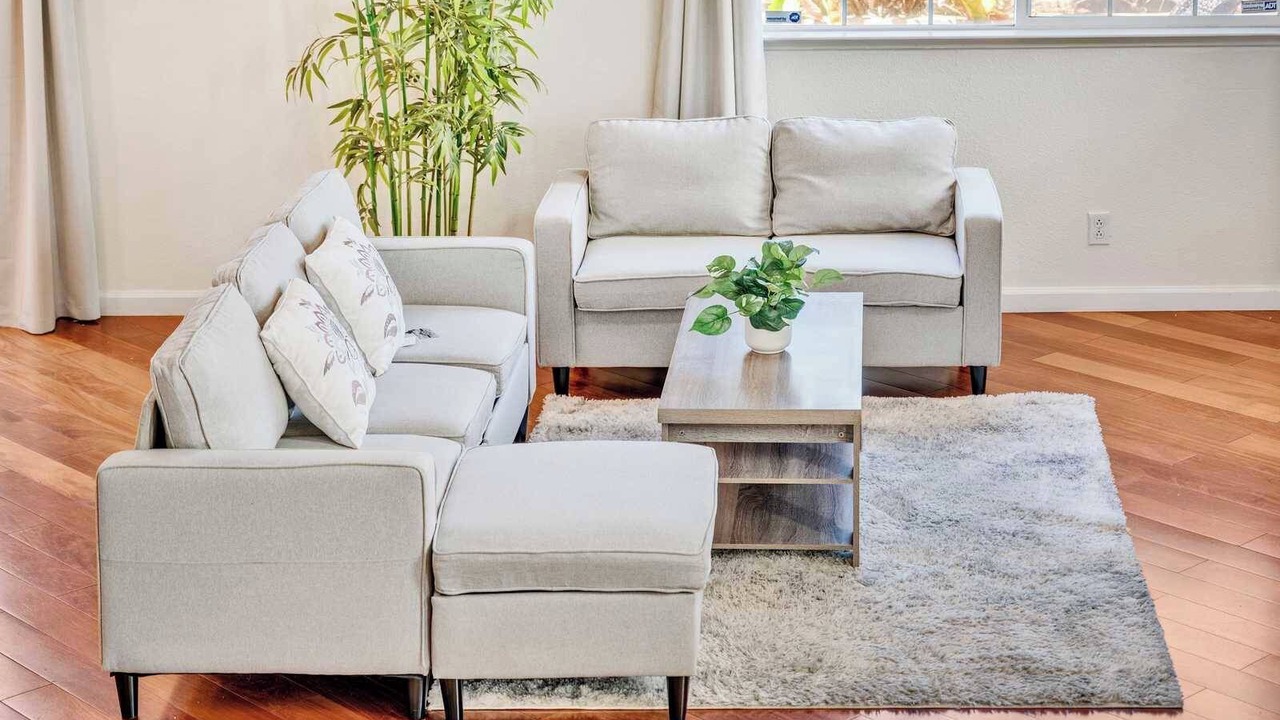 Photo of Livingroom in West Alameda
