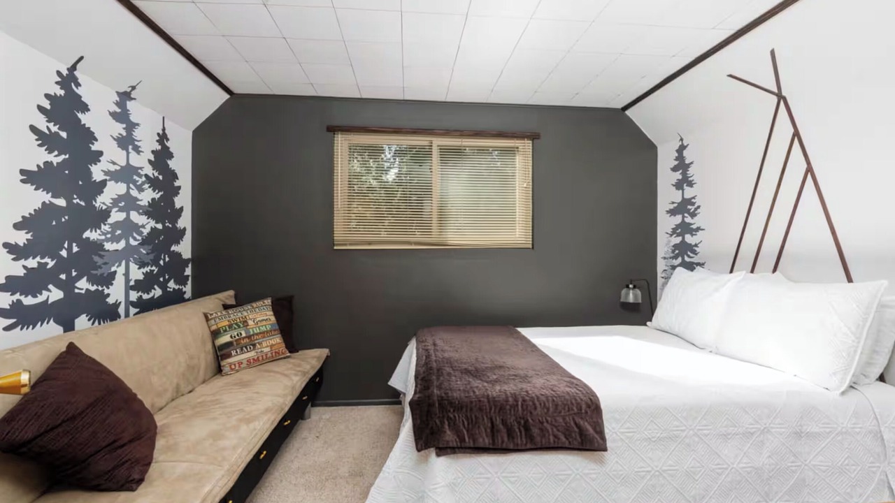 Photo of Bedroom in Sierra Cedars
