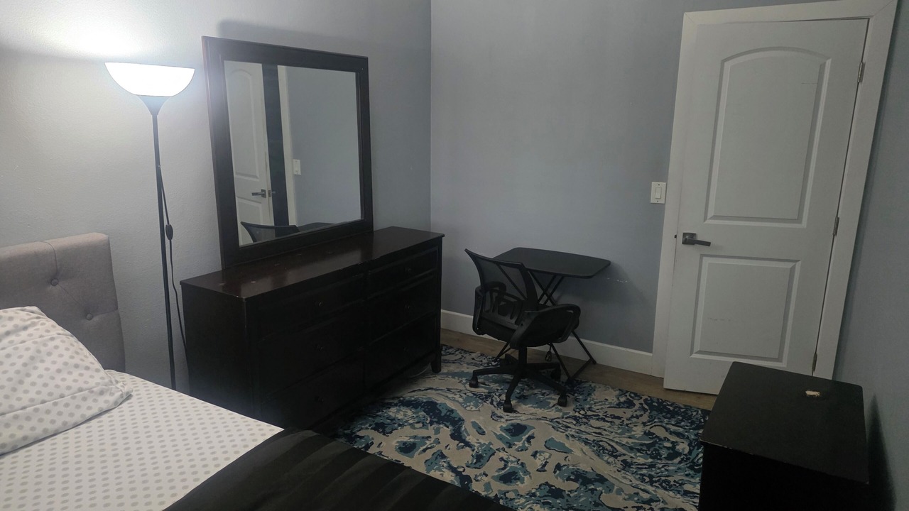 Photo of Bedroom in Fremont