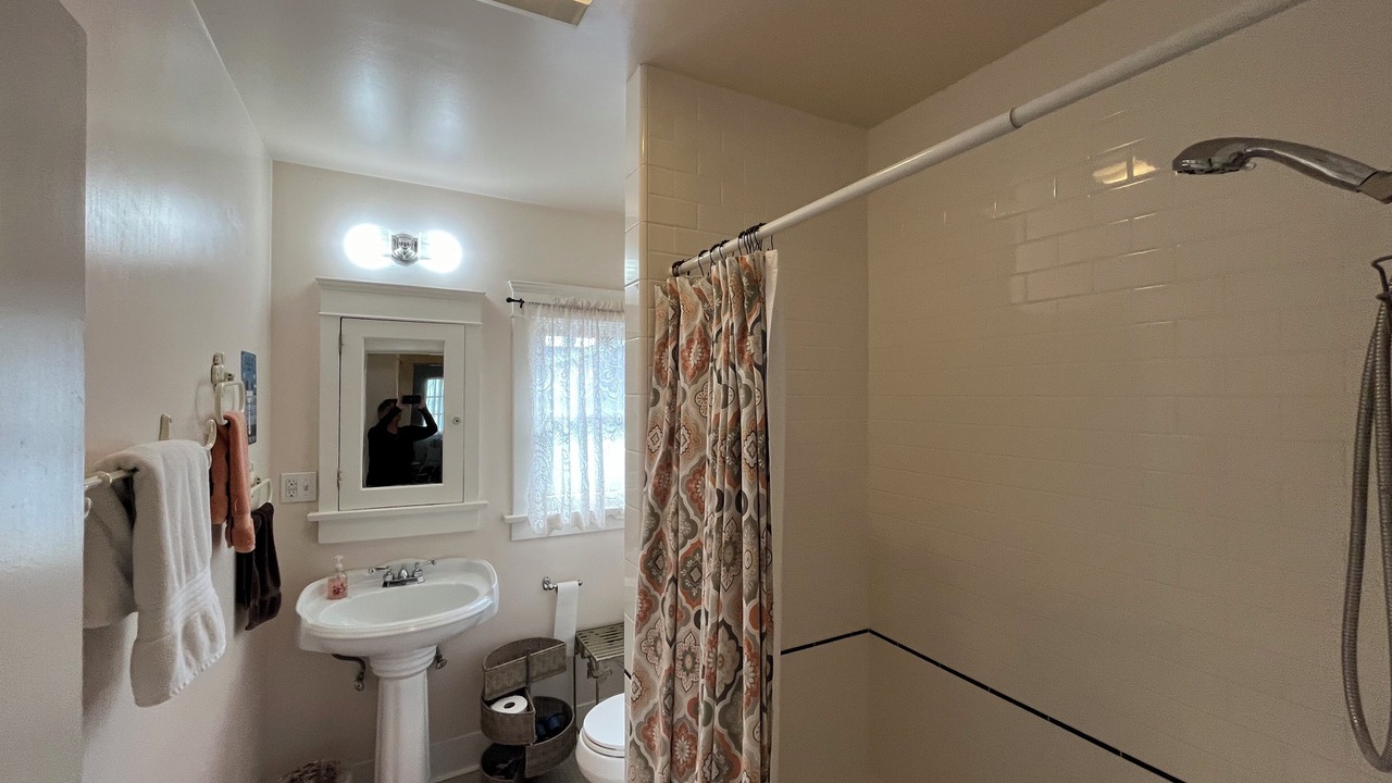Photo of Bathroom in Monrovia