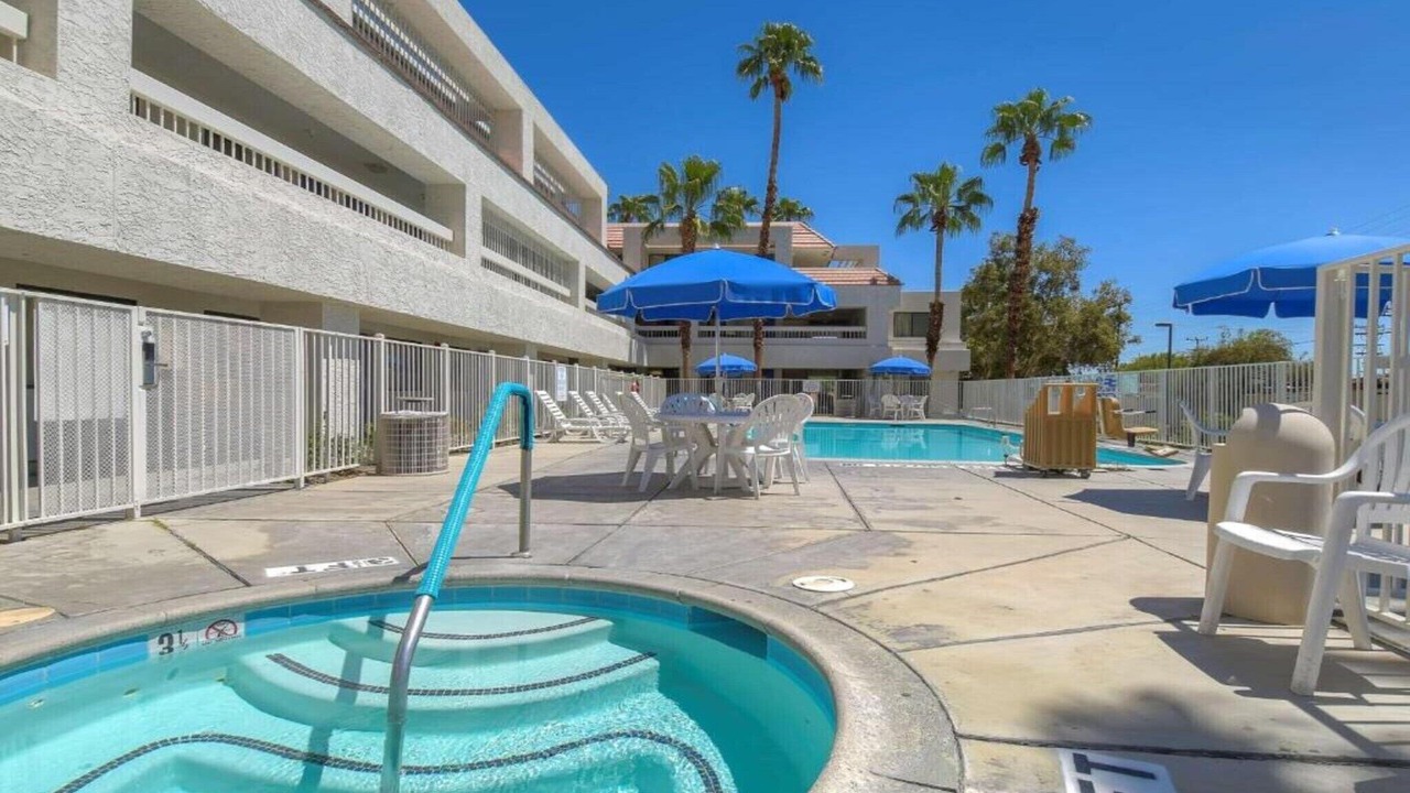 Photo of Outdoor in Warm Sands