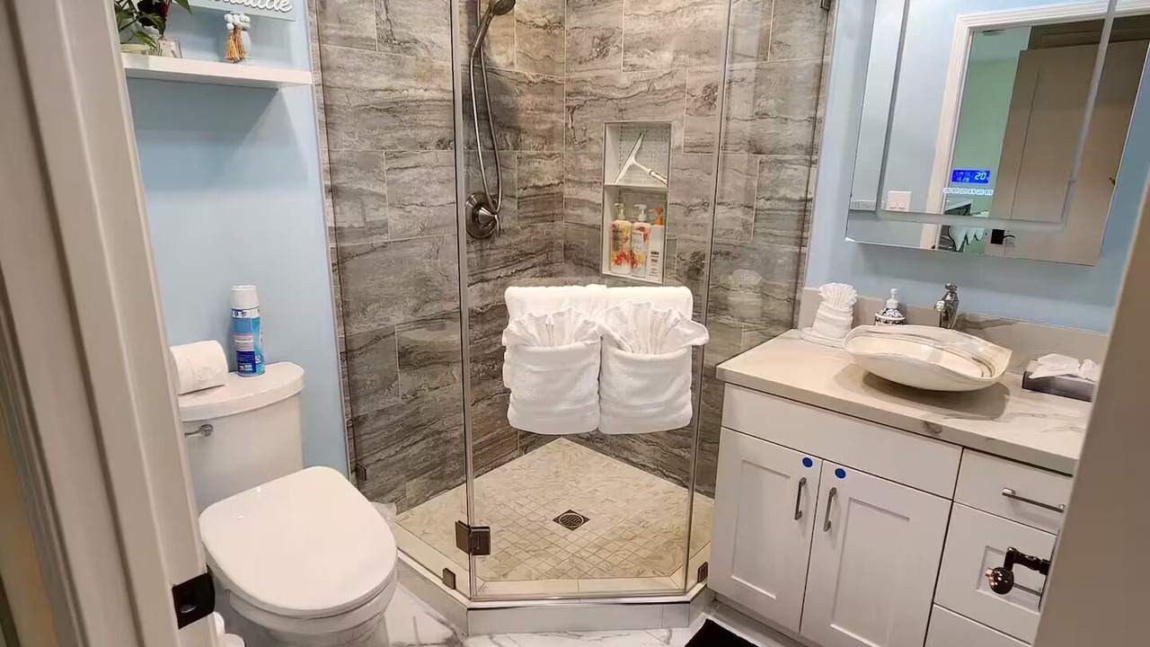 Photo of Bathroom in South Gate