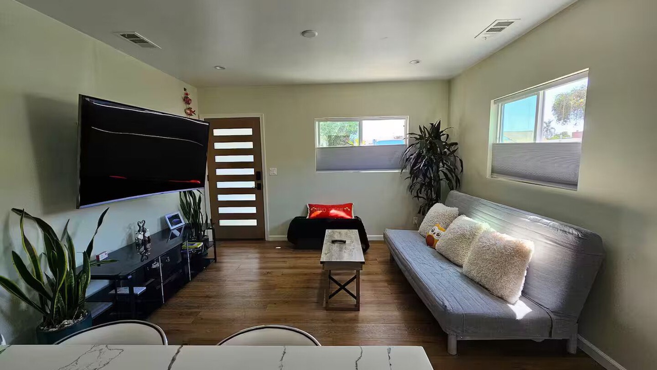 Photo of Livingroom in South Gate